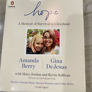 Audiobook: Hope by Amanda Berry and Gina D.
